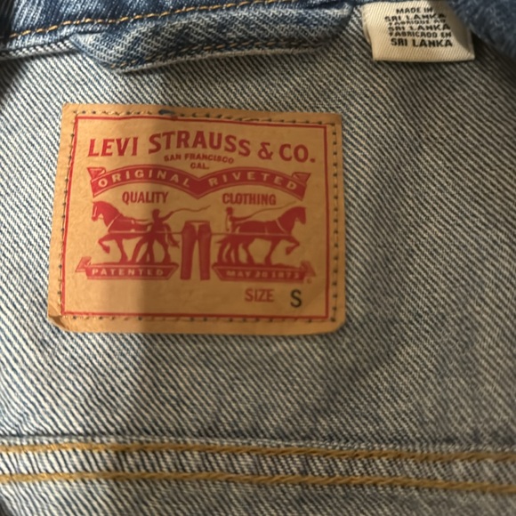 Levi jacket - Picture 2 of 2